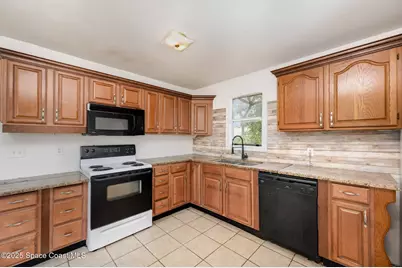 2126 Whiteside Avenue SE, Palm Bay, FL 32909 - Photo 5