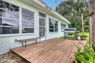 2307 Country Club Rd, Melbourne, FL 32901 - Photo 31