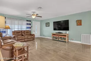 2307 Country Club Rd, Melbourne, FL 32901 - Photo 5