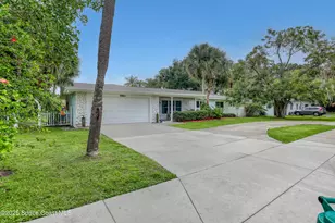 2307 Country Club Rd, Melbourne, FL 32901 - Photo 45