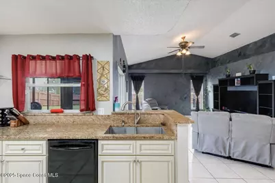 302 Arapahoe Lane NE, Palm Bay, FL 32907 - Photo 11