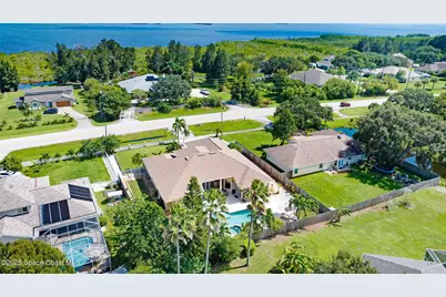 2735 S Courtenay Parkway, Merritt Island, FL 32952 - Photo 13