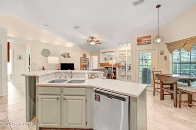 560 Spring Lake Drive, Melbourne, FL 32940 - Photo 17