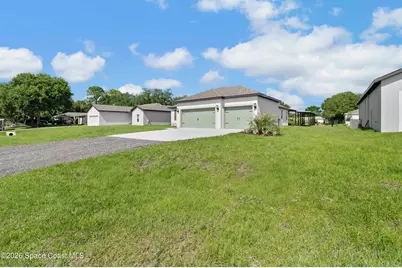 759 Americana Boulevard NW, Palm Bay, FL 32907 - Photo 3