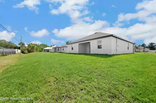759 Americana Blvd NW, Palm Bay, FL 32907 - Photo 5
