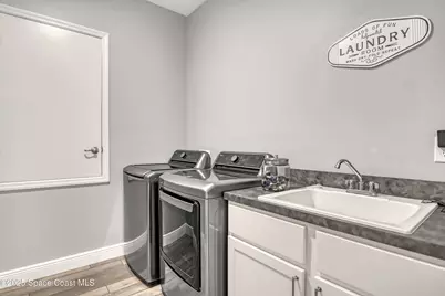 4428 Lago Vista Drive, Micco, FL 32976 - Photo 23