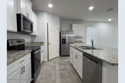 900 Old Country Rd S E, Palm Bay, FL 32909 - Photo 7