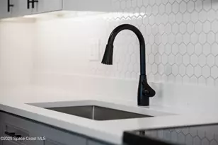 915 Bianca Dr NE, Palm Bay, FL 32905 - Photo 5