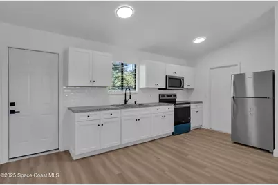 322 Ixora Avenue NW, Palm Bay, FL 32907 - Photo 11