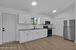 322 Ixora Ave NW, Palm Bay, FL 32907 - Photo 11