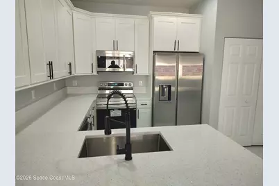 826 Middleton Drive SW, Vero Beach, FL 32962 - Photo 3