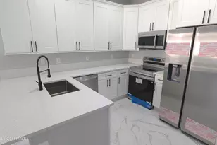 826 Middleton Dr SW, Vero Beach, FL 32962 - Photo 7