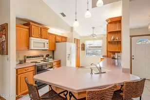 955 S South Fork Circle, Melbourne, FL 32901 - Photo 7