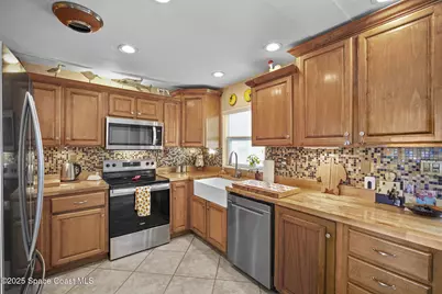 663 Bermuda Road, Cocoa Beach, FL 32931 - Photo 7