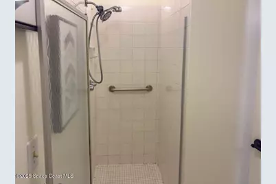 4870 Lake Waterford Way Way W #1-221, Melbourne, FL 32901 - Photo 17