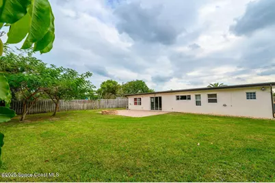 320 Pine Tree Drive, Indialantic, FL 32903 - Photo 13