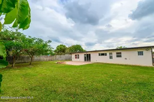 320 Pine Tree Dr, Indialantic, FL 32903 - Photo 13