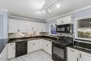 4375 Eleanor Dr, Melbourne, FL 32935 - Photo 7