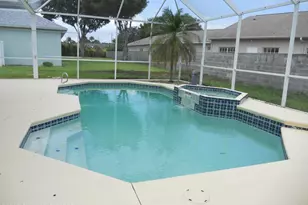 432 Lake Victoria Cir, Melbourne, FL 32940 - Photo 5