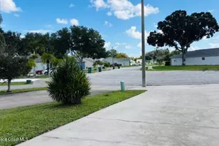 4006 Dewberry Cir, Melbourne, FL 32901 - Photo 3