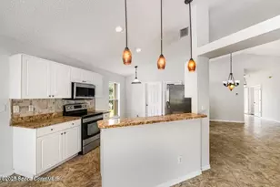 8426 Mizell Dr, Melbourne, FL 32940 - Photo 9