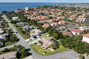 162 River Walk Dr, Melbourne Beach, FL 32951 - Photo 19