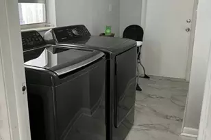 181 E Haven Dr, Melbourne, FL 32904 - Photo 11