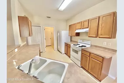 622 Marian Court, Titusville, FL 32780 - Photo 5