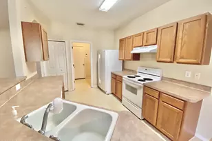 622 Marian Ct, Titusville, FL 32780 - Photo 5