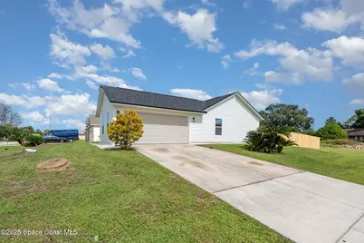 1207 Dallam Avenue NW, Palm Bay, FL 32907 - Photo 3