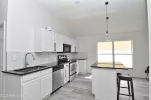 911 Eldron Blvd SE, Palm Bay, FL 32909 - Photo 5