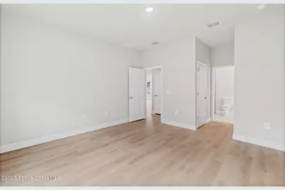 826 Hartsdale Avenue SW, Palm Bay, FL 32908 - Photo 37