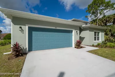 826 Hartsdale Avenue SW, Palm Bay, FL 32908 - Photo 7