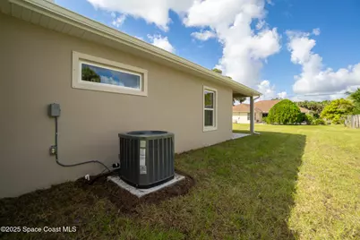 834 Hartsdale Avenue SW, Palm Bay, FL 32908 - Photo 15