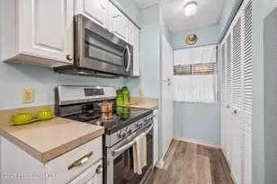 575 Shadow Wood Ln, Titusville, FL 32780 - Photo 9