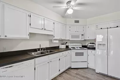 1924 Westminster Circle #4, Vero Beach, FL 32966 - Photo 7