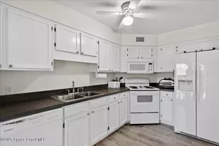 1924 Westminster Cir, Vero Beach, FL 32966 - Photo 7