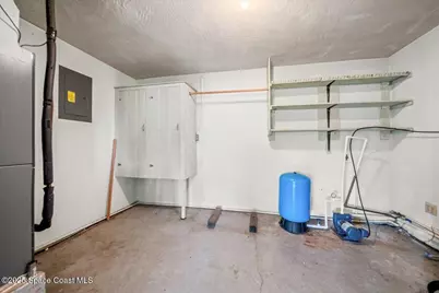 2300 Brandywine Lane, Melbourne, FL 32904 - Photo 23