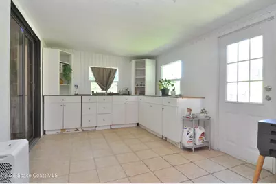 1318 Vancouver Avenue SE, Palm Bay, FL 32909 - Photo 17