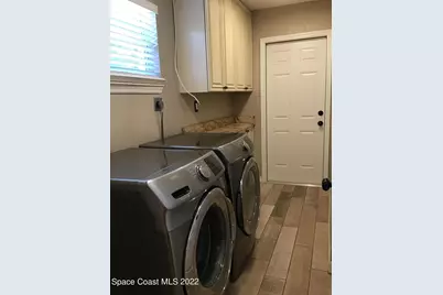 2859 Kingston Lane, Melbourne, FL 32935 - Photo 19