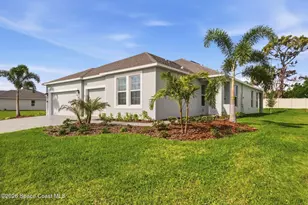 1004 Connolly Ln NE, Palm Bay, FL 32905 - Photo 3