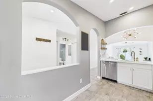 1010 Luminary Cir, Melbourne, FL 32901 - Photo 9