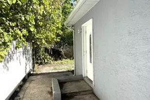 415 S Robbins Ave, Titusville, FL 32796 - Photo 17