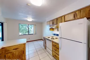 9017 Manchester Ln, West Melbourne, FL 32904 - Photo 7