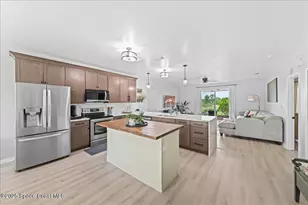 3138 Pomello Ave SW, Palm Bay, FL 32908 - Photo 7