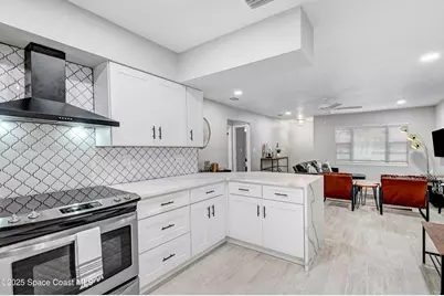 525/527 Wilson Avenue, Satellite Beach, FL 32937 - Photo 13