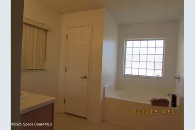 534 White Plains Avenue SW, Palm Bay, FL 32908 - Photo 15