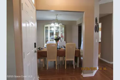 534 White Plains Avenue SW, Palm Bay, FL 32908 - Photo 5