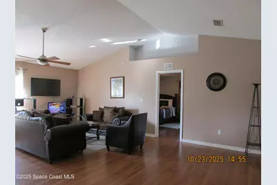 534 White Plains Avenue SW, Palm Bay, FL 32908 - Photo 11