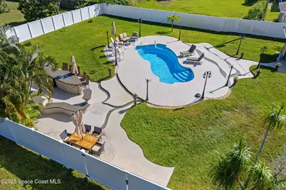 658 Binney Street NE, Palm Bay, FL 32907 - Photo 3